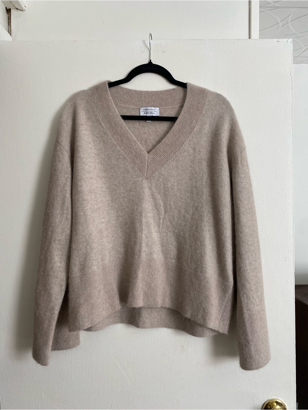 & Other Stories Alpaca-Blend V-Neck Sweater
